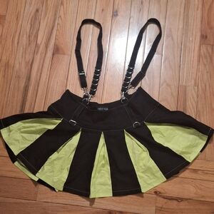 Trendy Black and Green Skirt with Suspenders